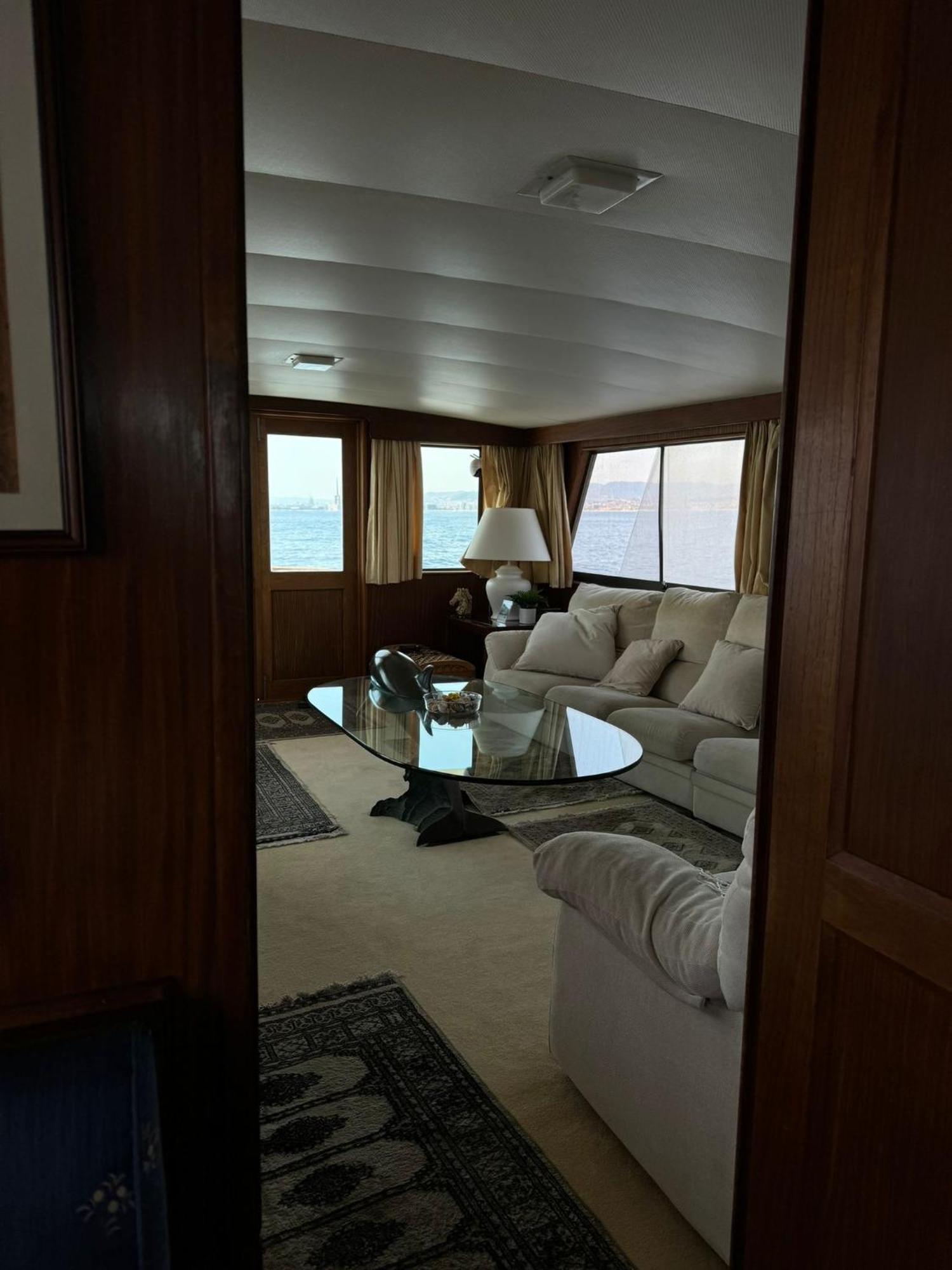 Hotel Yacht Our Alissa 산트 아드리아 데 베소스 외부 사진